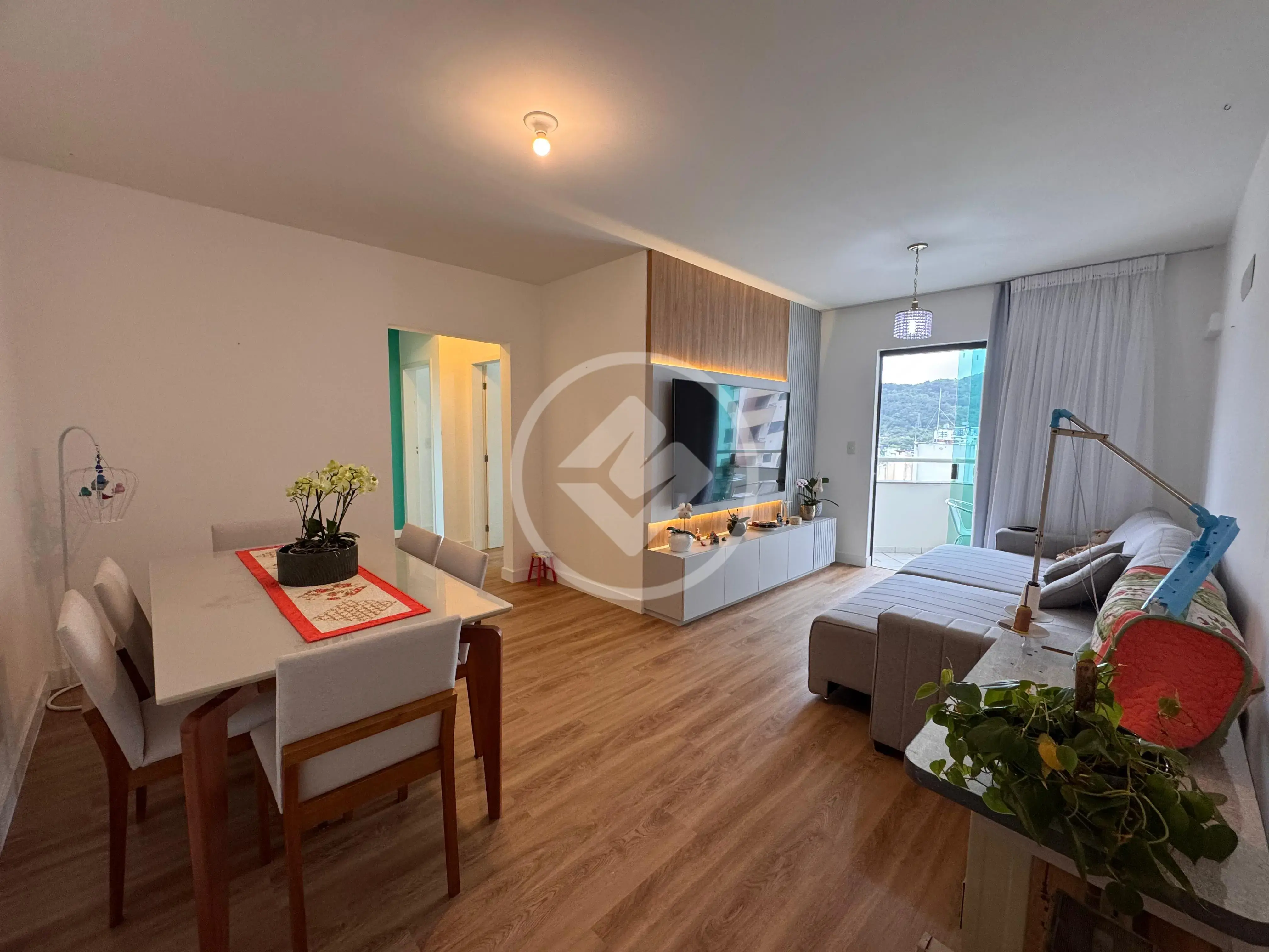 Imagem 1 - Apartamento em Córrego Grande, Florianópolis - SC