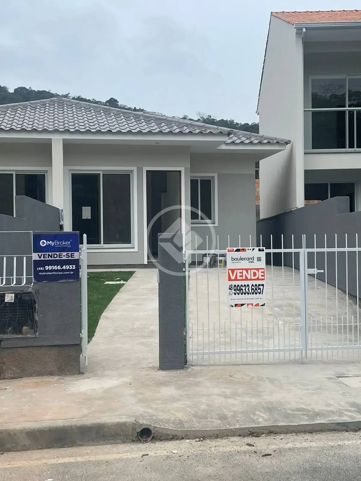 Image 2 - Sobrado em Potecas, São José - SC