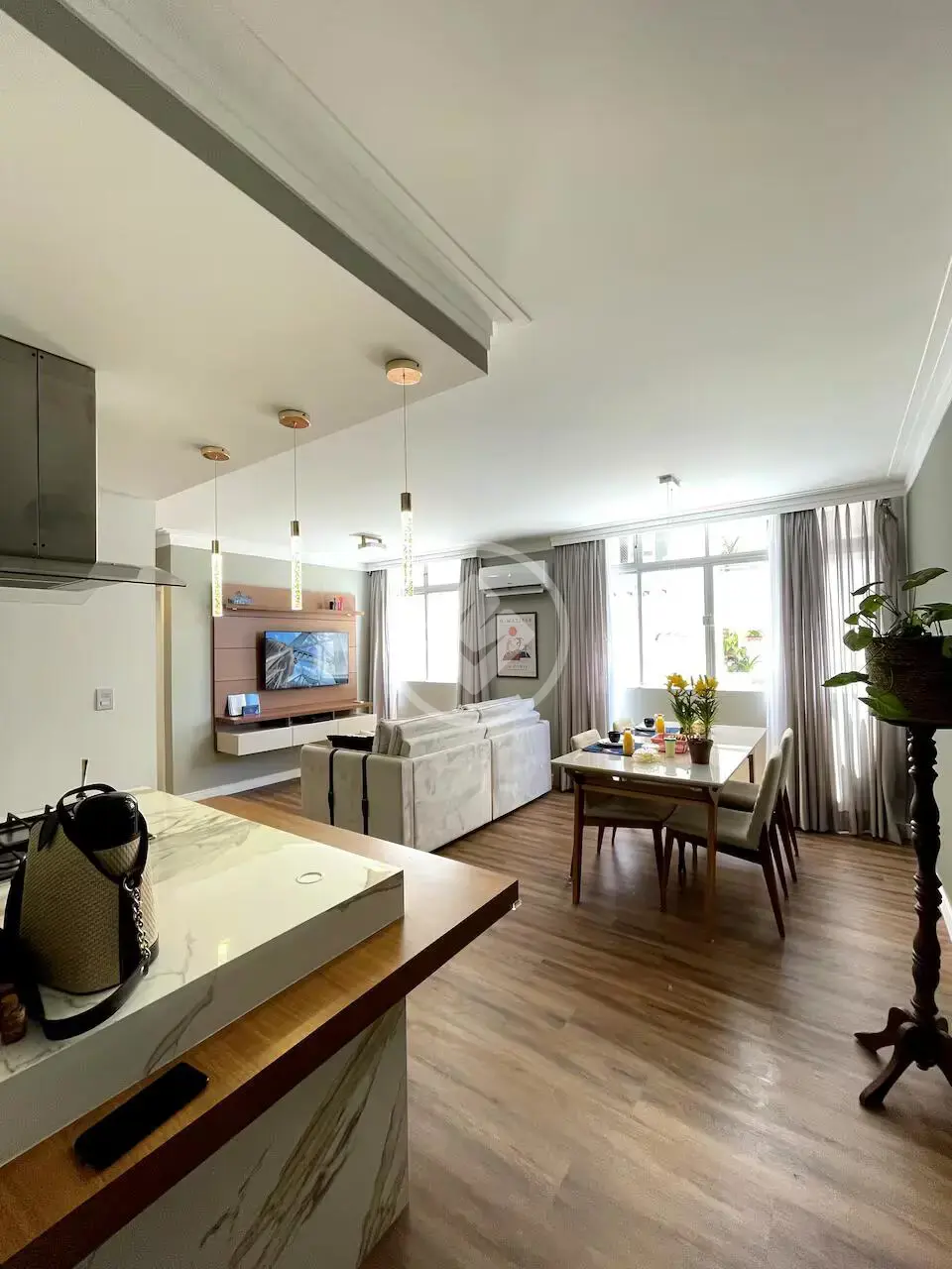 Imagem 1 - Apartamento em Agronômica, Florianópolis - SC