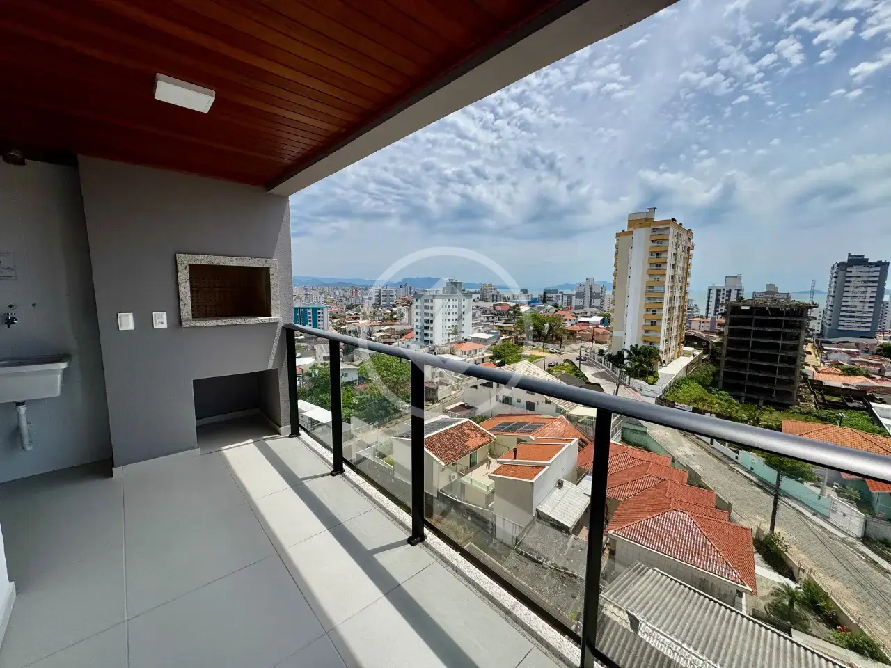 Imagem 1 - Apartamento em Barreiros, São José - SC