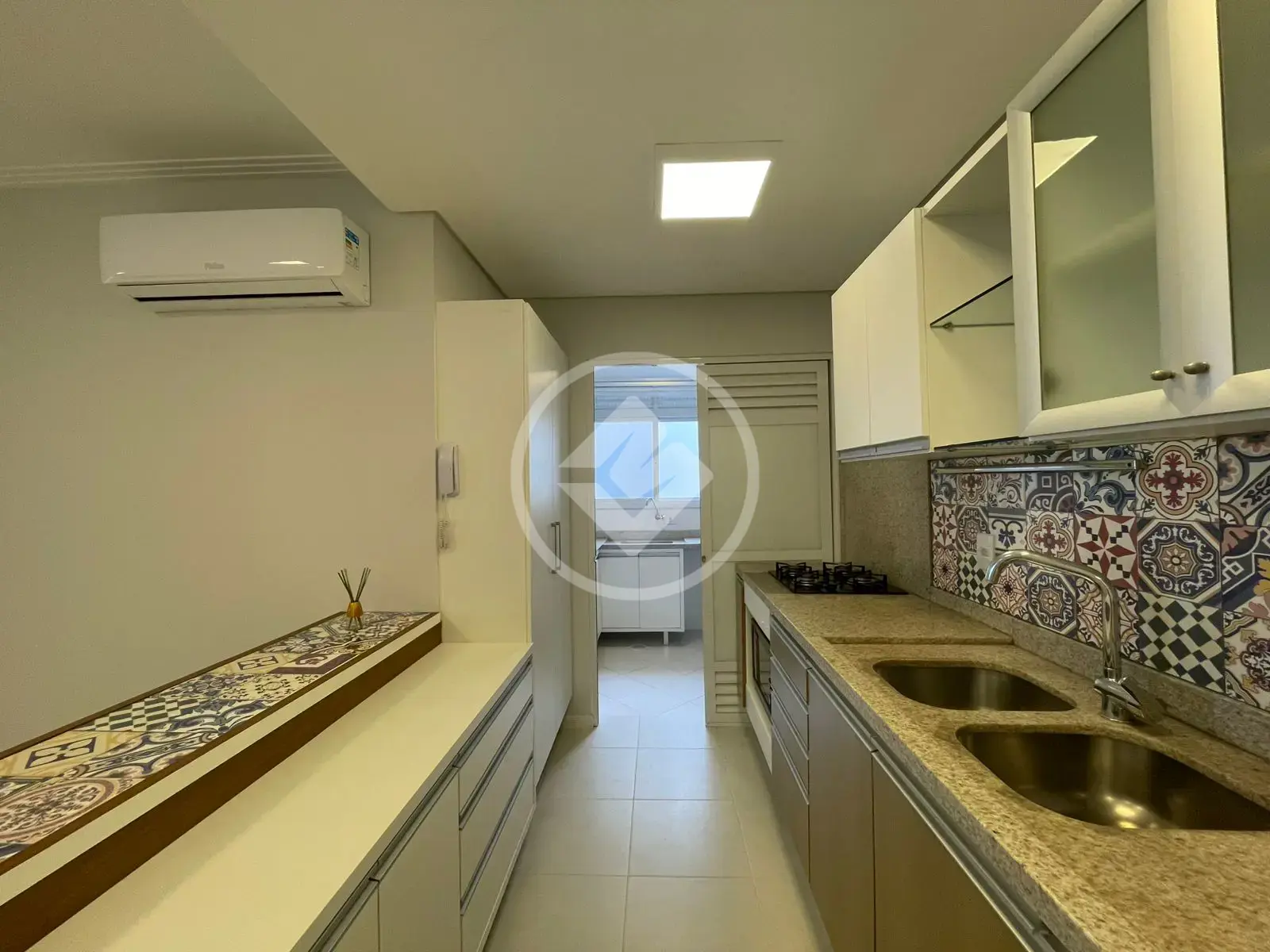 Imagem 1 - Apartamento em JURERÊ, Florianópolis - SC