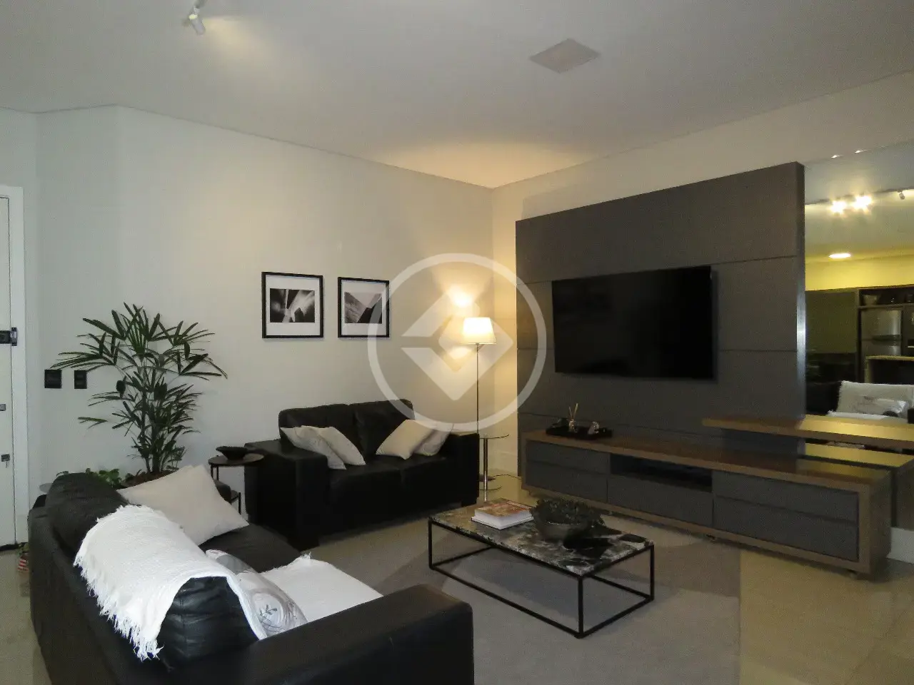 Imagem 1 - Apartamento em Cachoeira do Bom Jesus, Florianópolis - SC