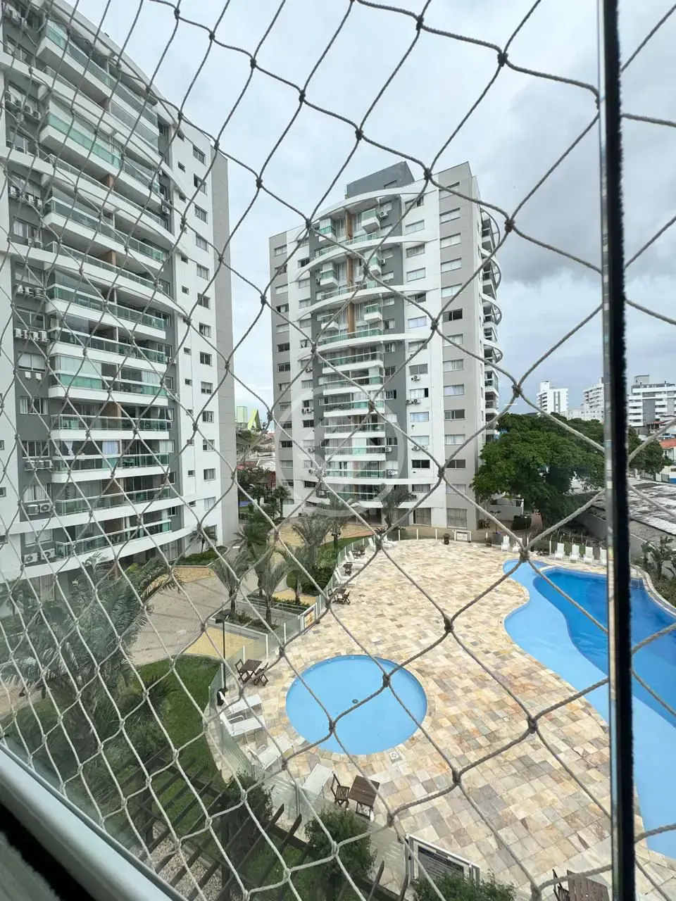 Imagem 5 - Apartamento em Barreiros, São José - SC