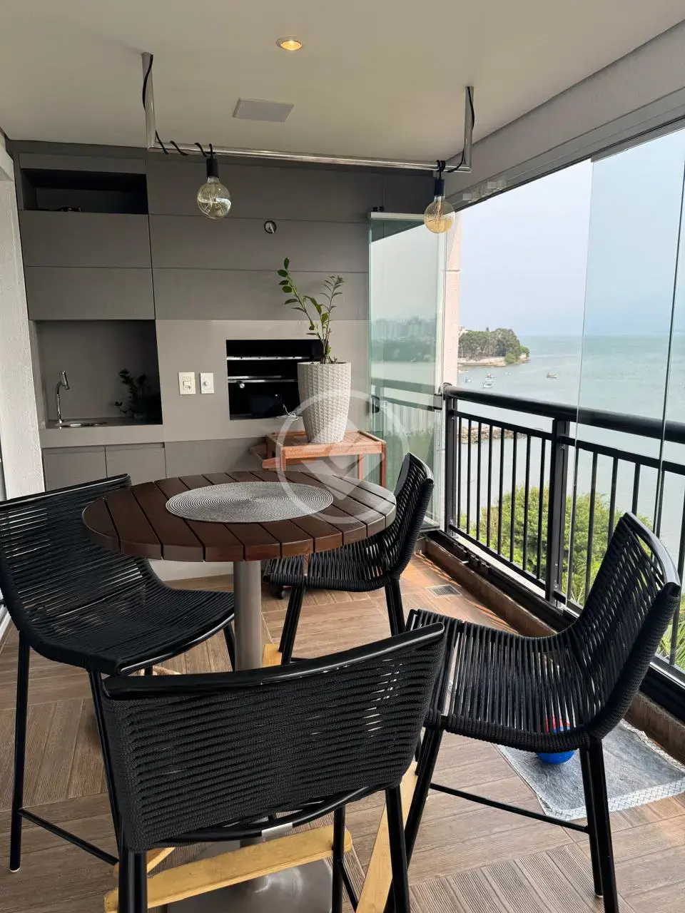 Imagem 1 - Apartamento em Abraão, Florianópolis - SC