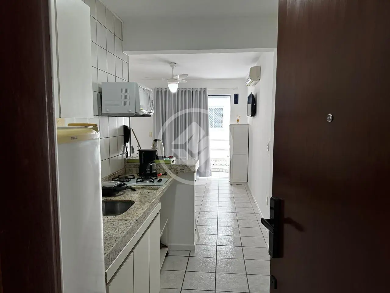 Image 2 - Loft / Studio em CANASVIEIRAS, Florianópolis - SC