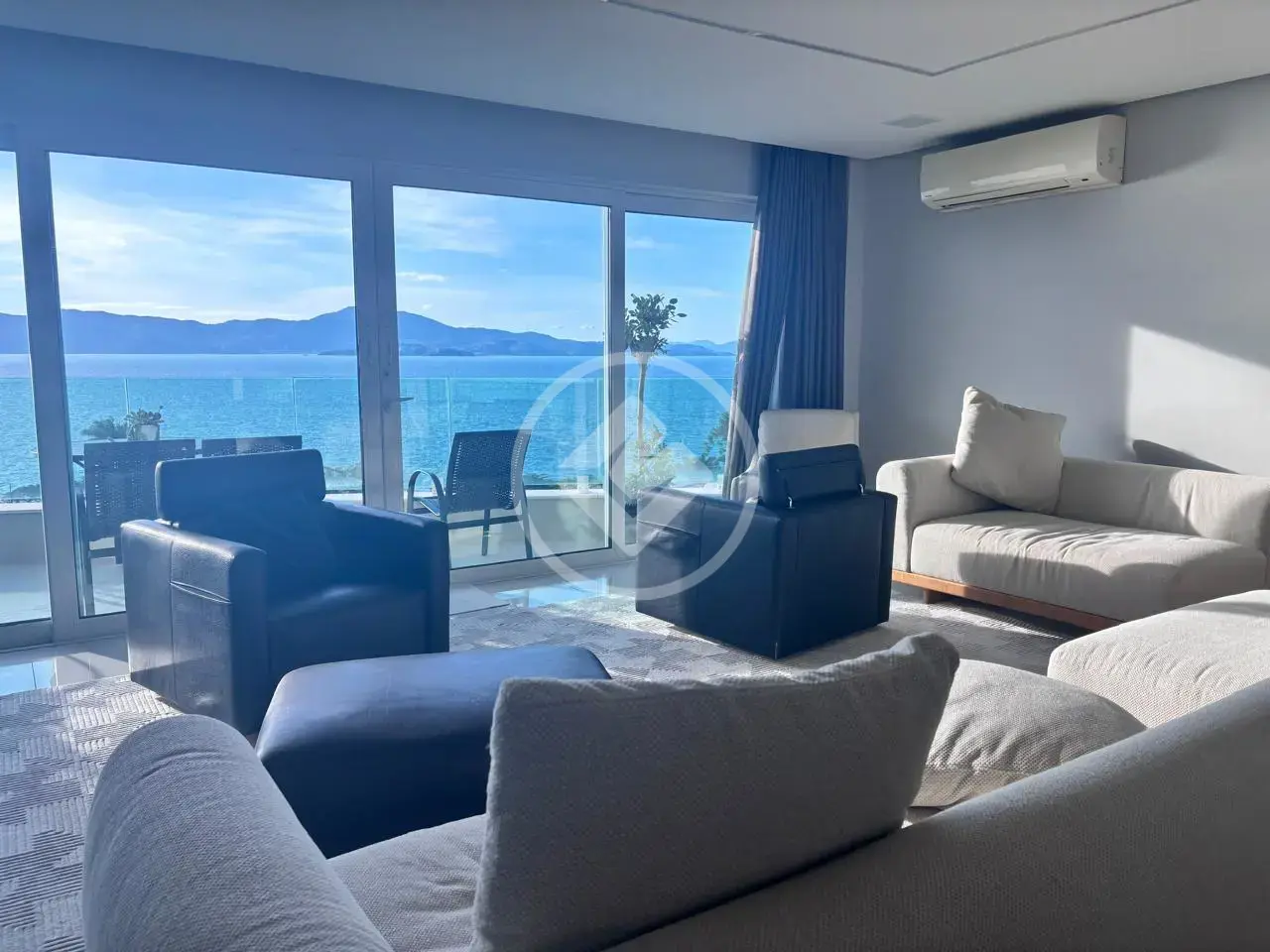 Imagem 1 - Apartamento em CANASVIEIRAS, Florianópolis - SC