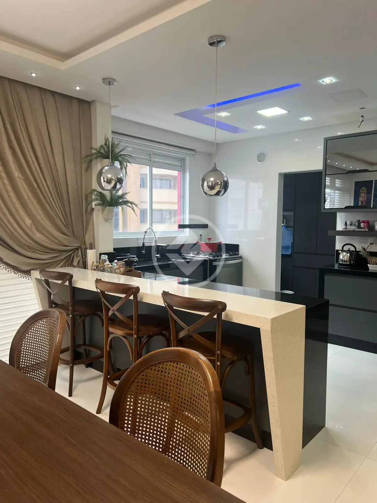 Imagem 2 - Apartamento em Meia Praia, Itapema - SC