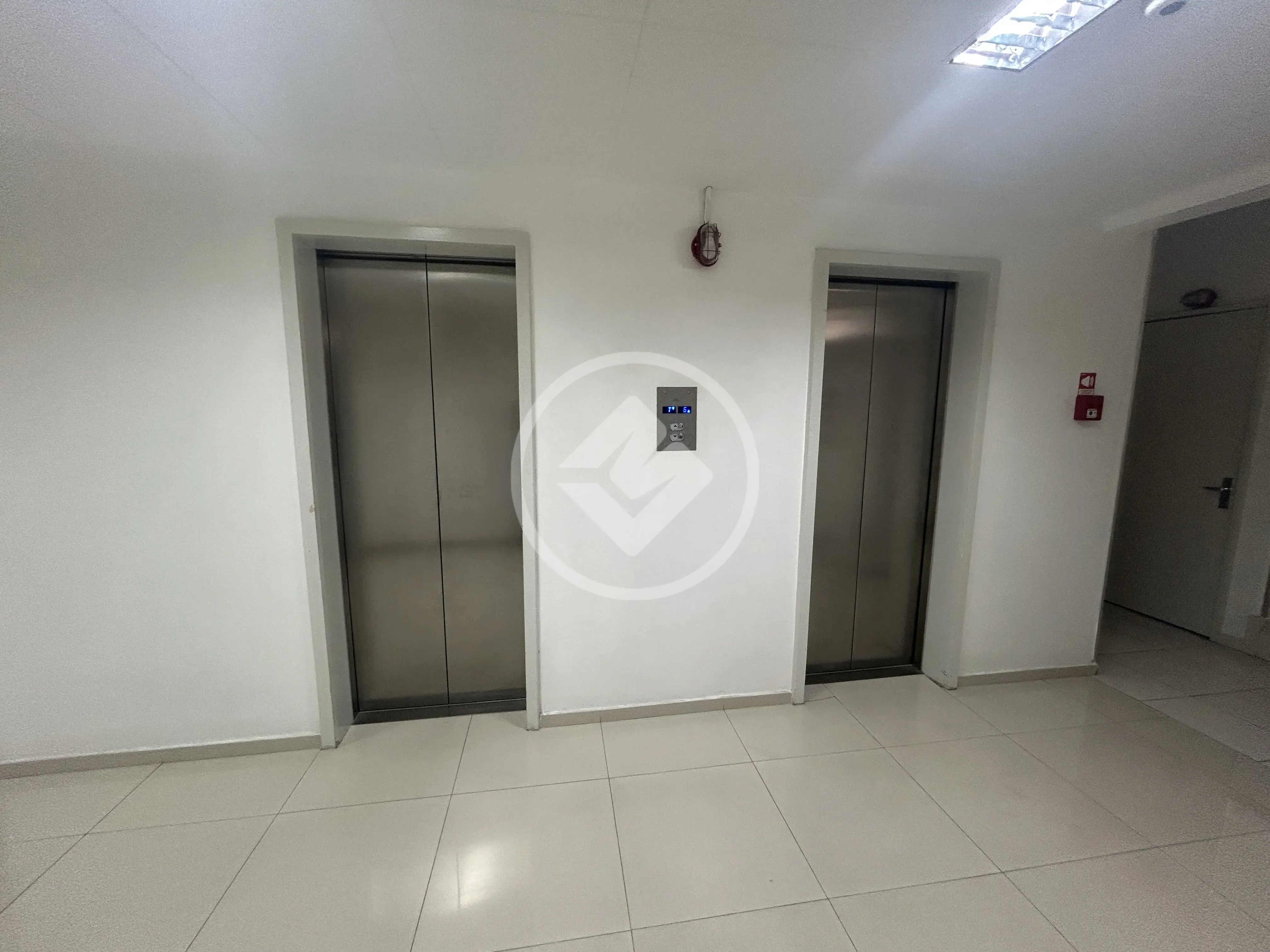 Image 2 - Sala Comercial em Centro, Florianópolis - SC