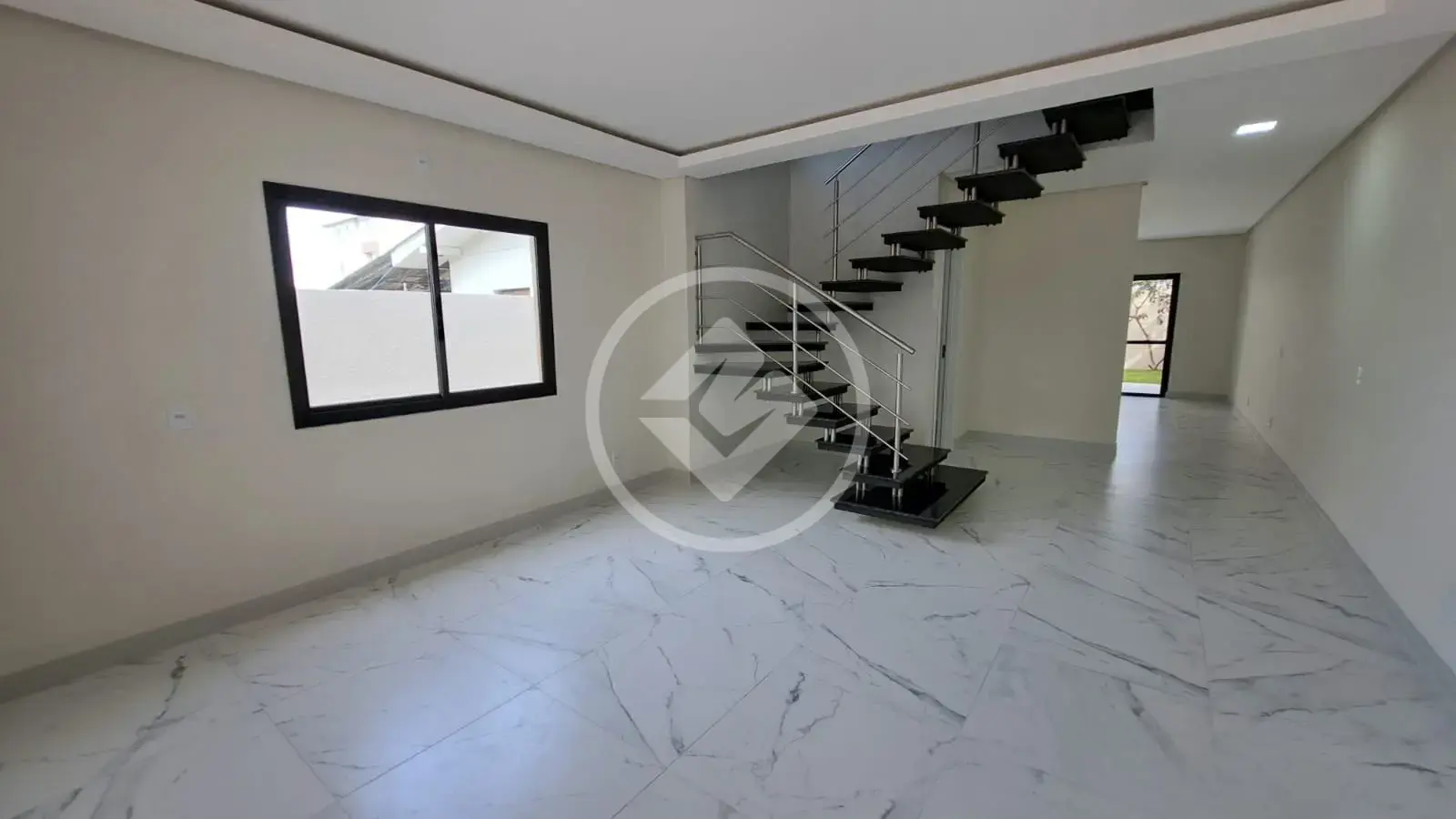 Imagem 1 - Casa em CANASVIEIRAS, Florianópolis - SC