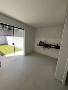 Imagem 6 - Sobrado em São João do Rio Vermelho, Florianópolis - SC