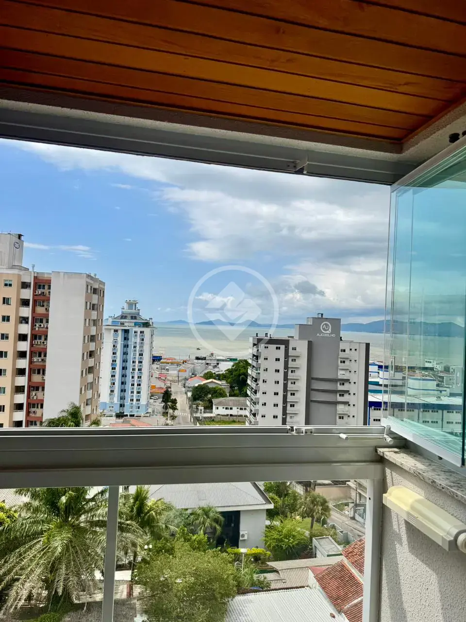 Imagem 1 - Apartamento em Barreiros, São José - SC