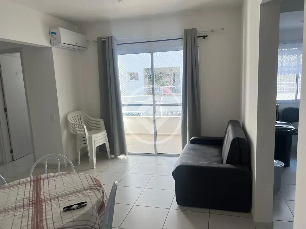 Imagem 1 - Apartamento em CANASVIEIRAS, Florianópolis - SC