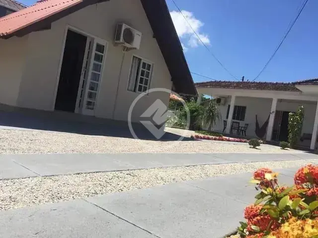 Imagem 1 - Casa em Barra da Lagoa, Florianópolis - SC