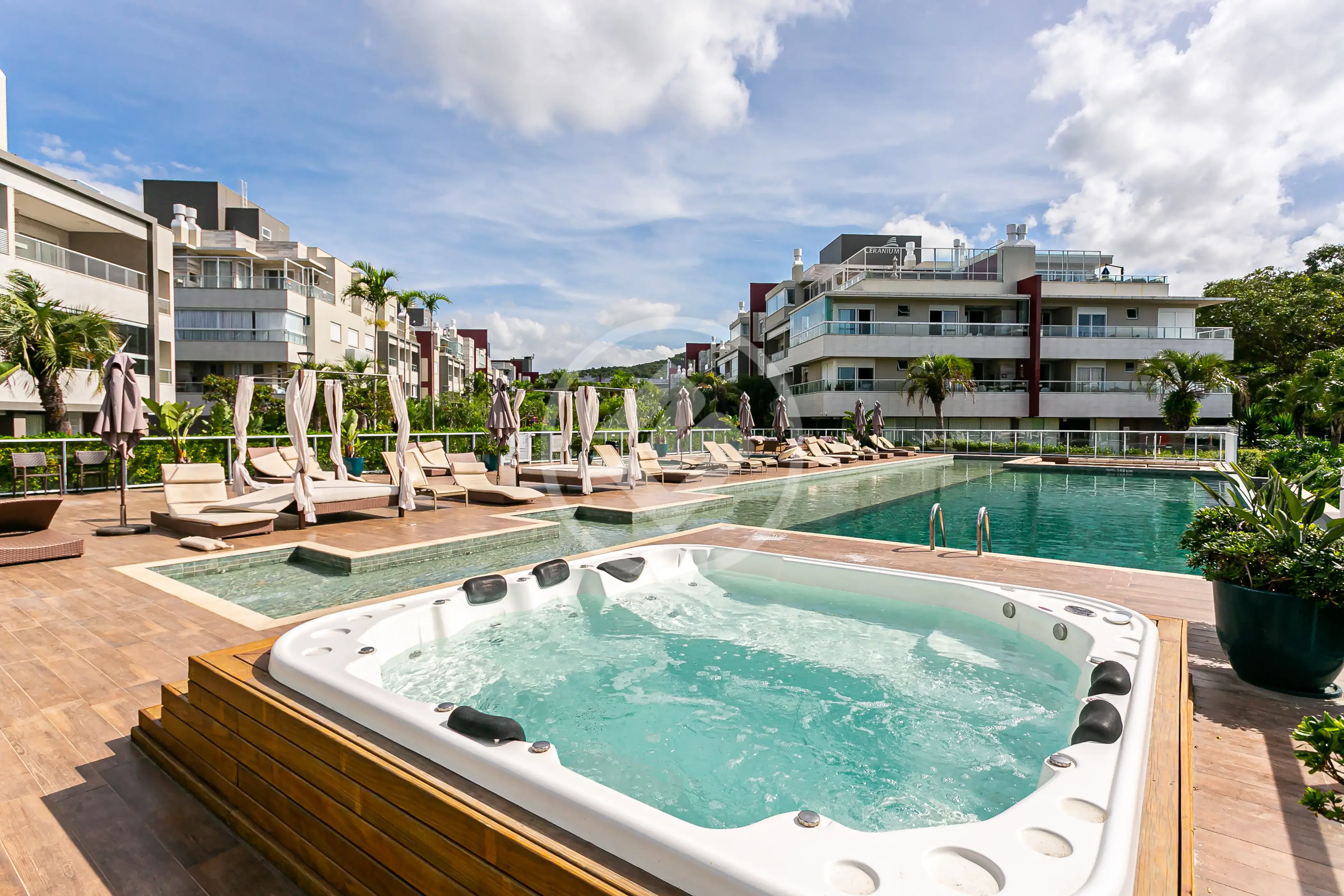 Imagem 1 - Apartamento em Campeche, Florianópolis - SC