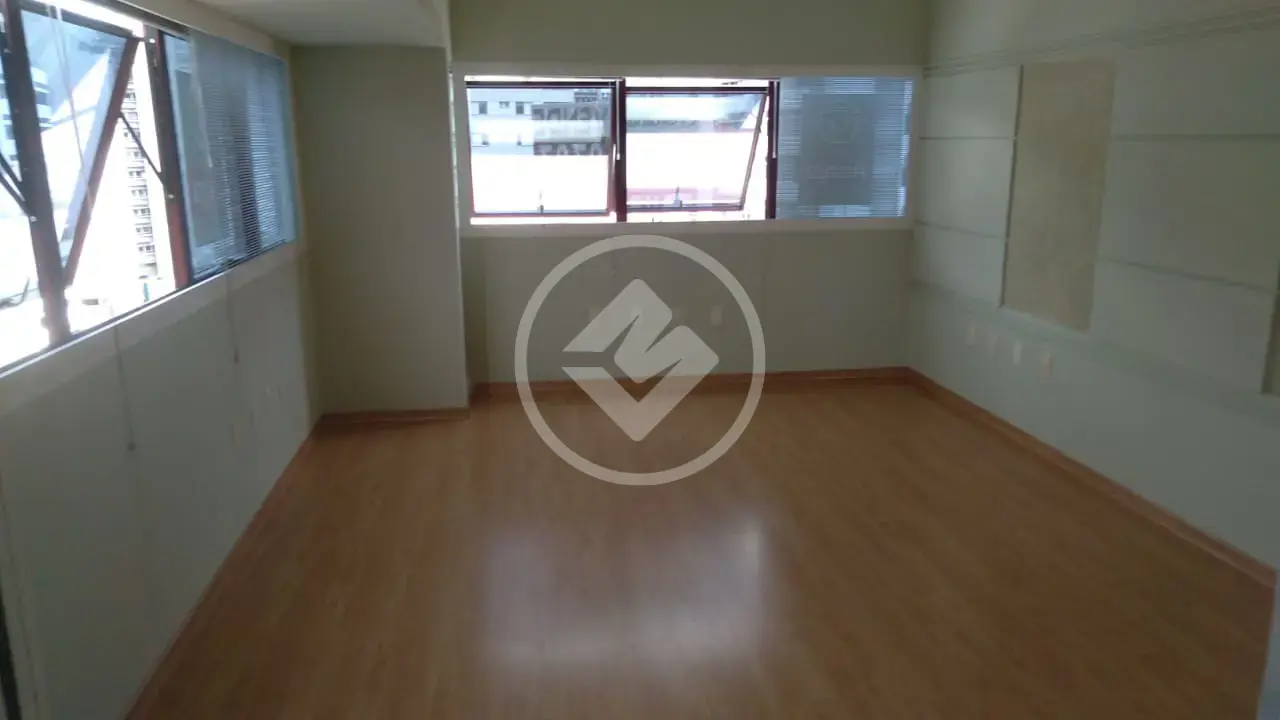 Imagem 1 - Sala Comercial em Centro, Florianópolis - SC