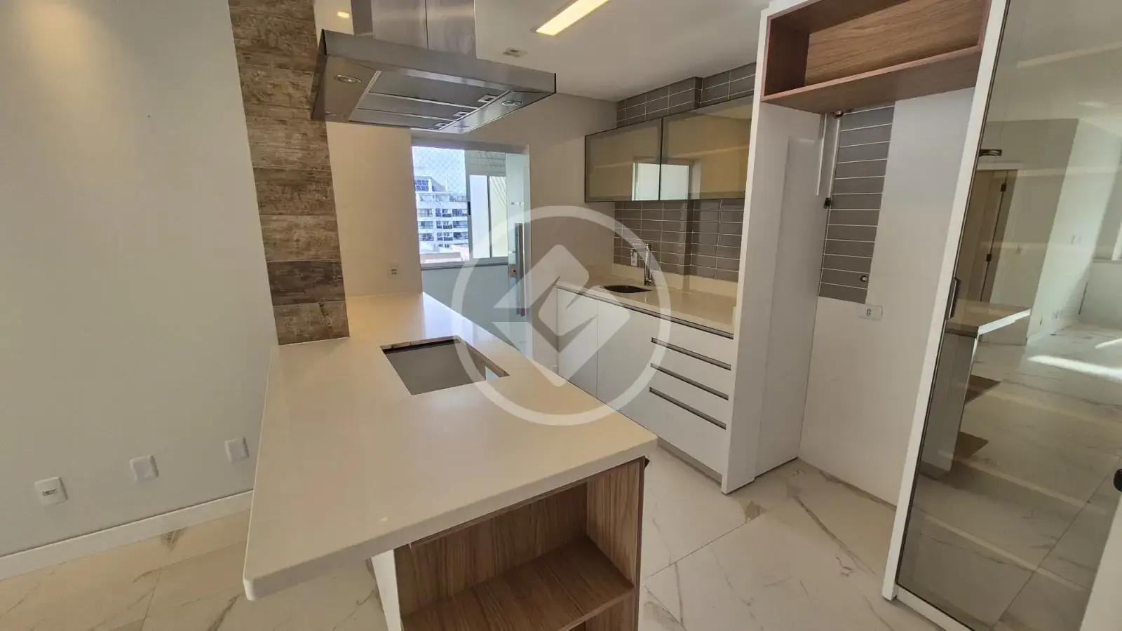 Imagem 1 - Apartamento em COQUEIROS, Florianópolis - SC
