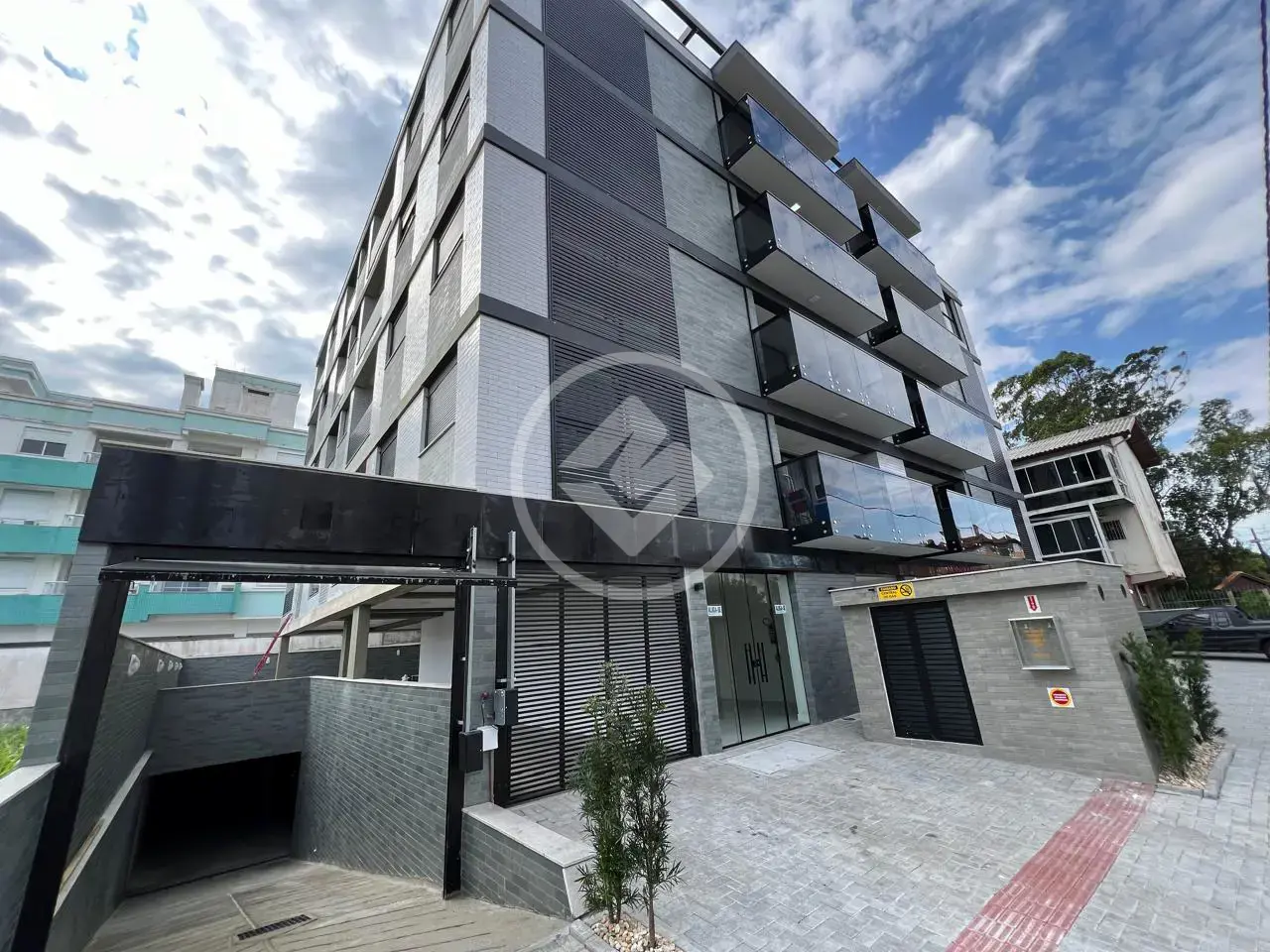 Imagem 2 - Apartamento Triplex em CANASVIEIRAS, Florianópolis - SC