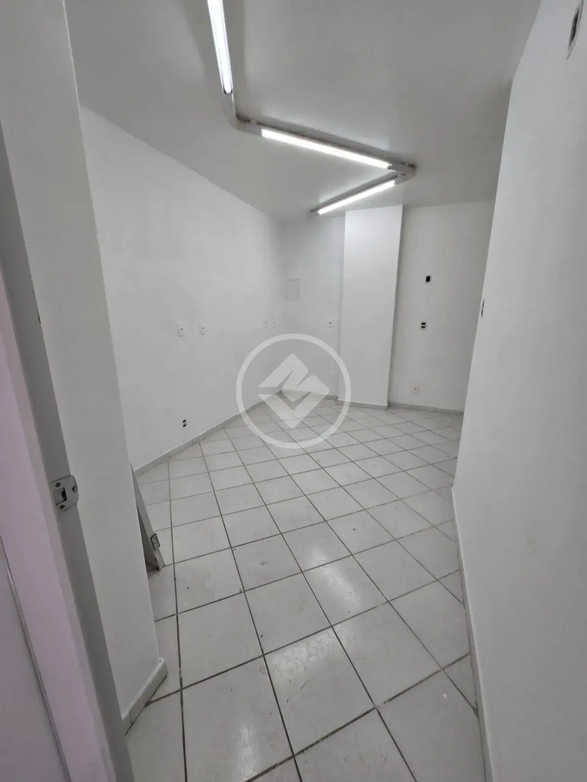 Image 2 - Sala Comercial em Centro, Florianópolis - SC