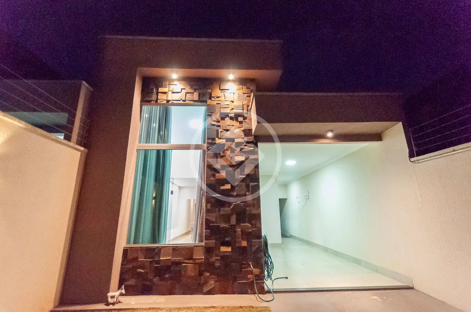 Imagem 2 - Casa em SETOR CENTRAL, Goiânia - GO