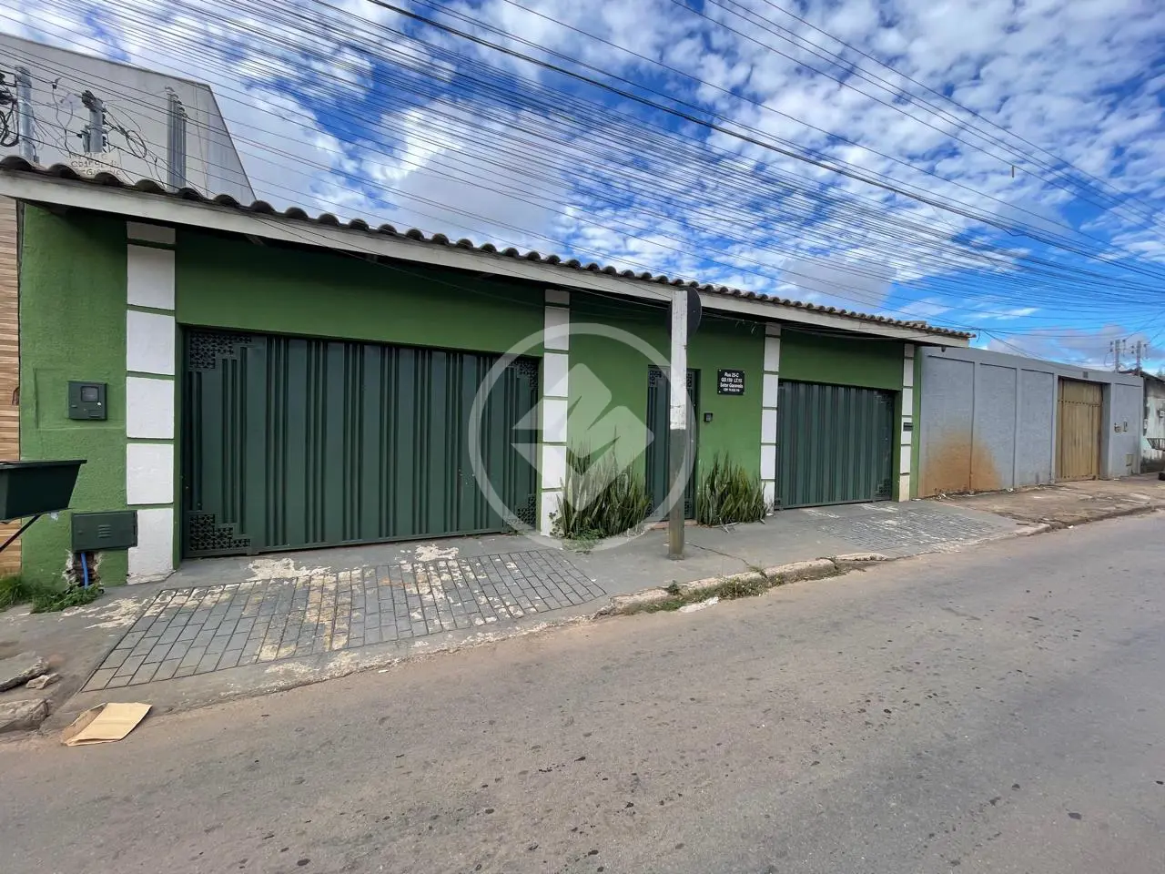 Imagem 1 - Casa Comercial em Setor Garavelo, Aparecida de Goiânia - GO