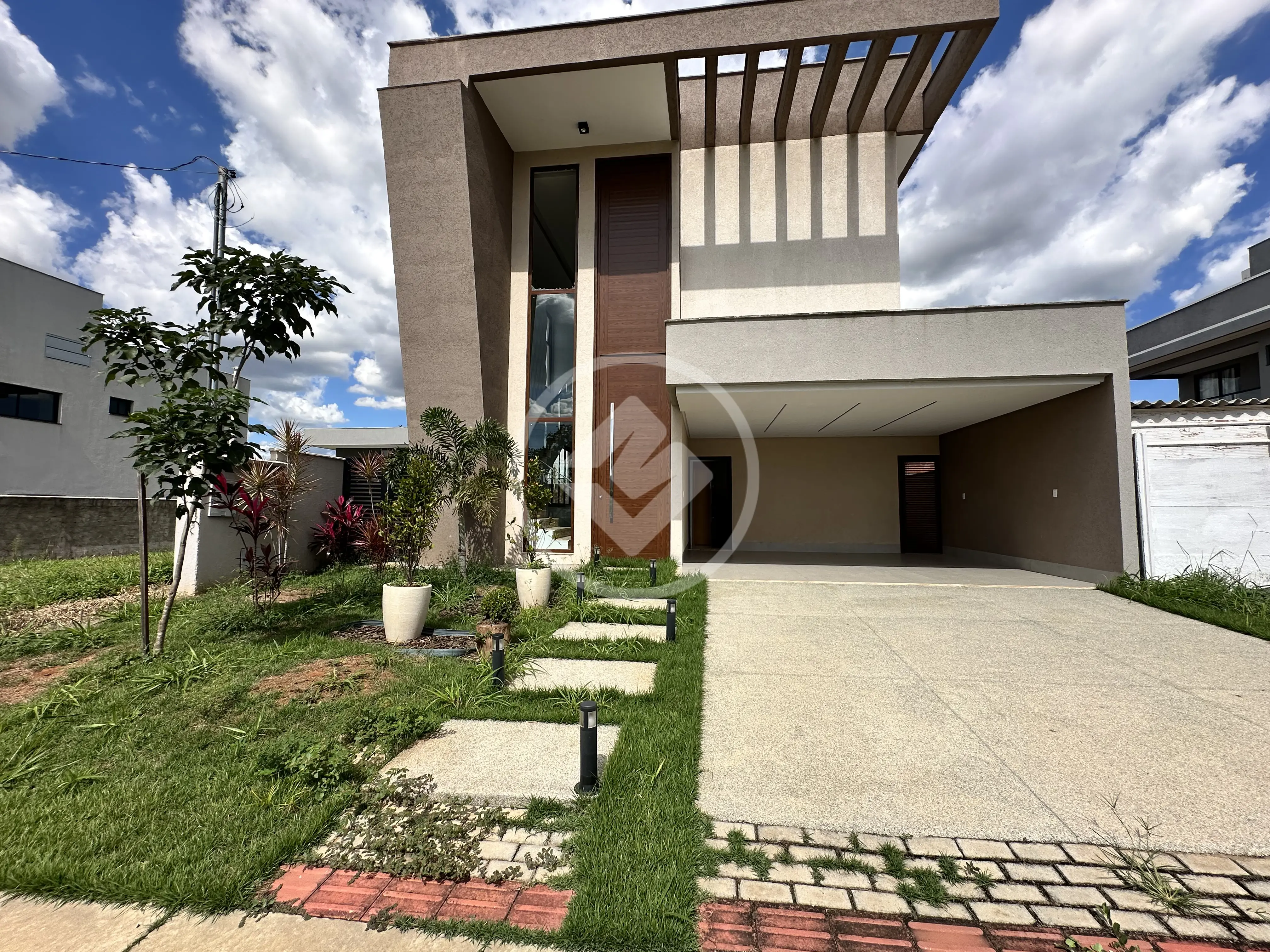 Sobrado Jardim Cristal, Aparecida de Goiânia - GO — foto 1