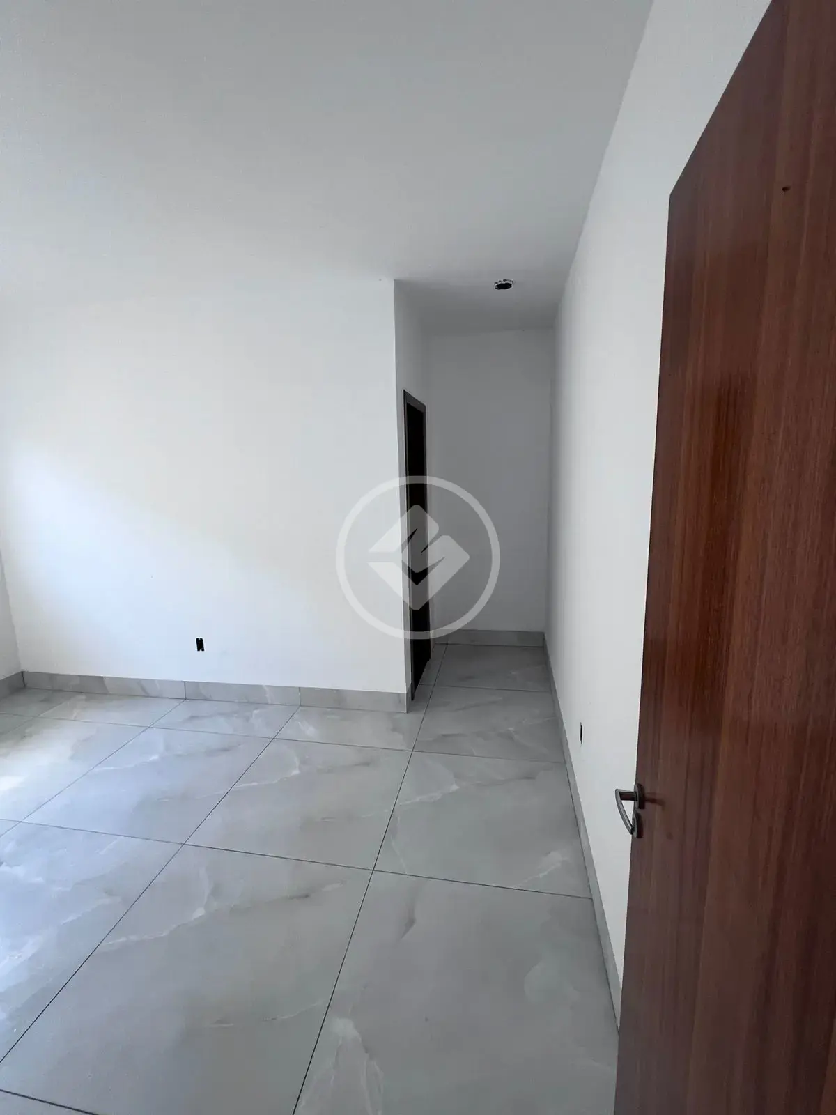 Image 2 - Casa em RESIDENCIAL ITAIPU, Goiânia - GO