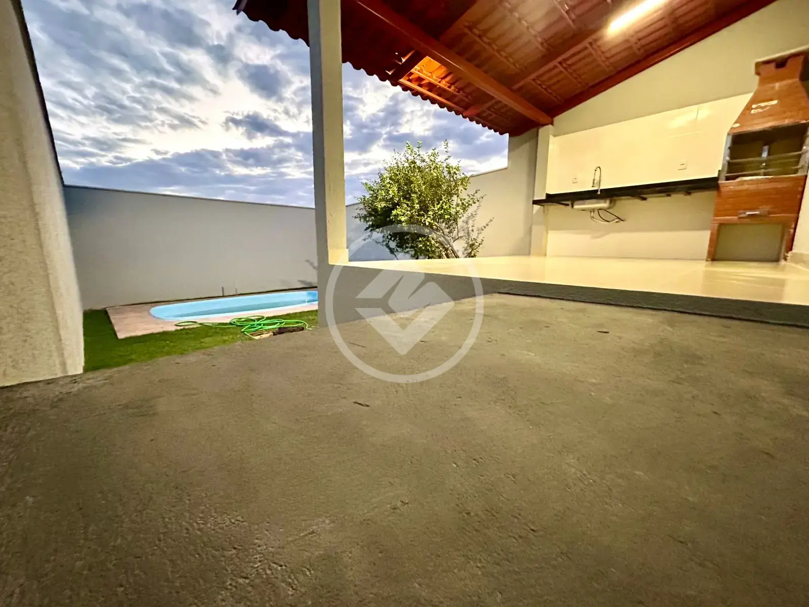 Image 2 - Casa em Jardim Miramar, Aparecida de Goiânia - GO
