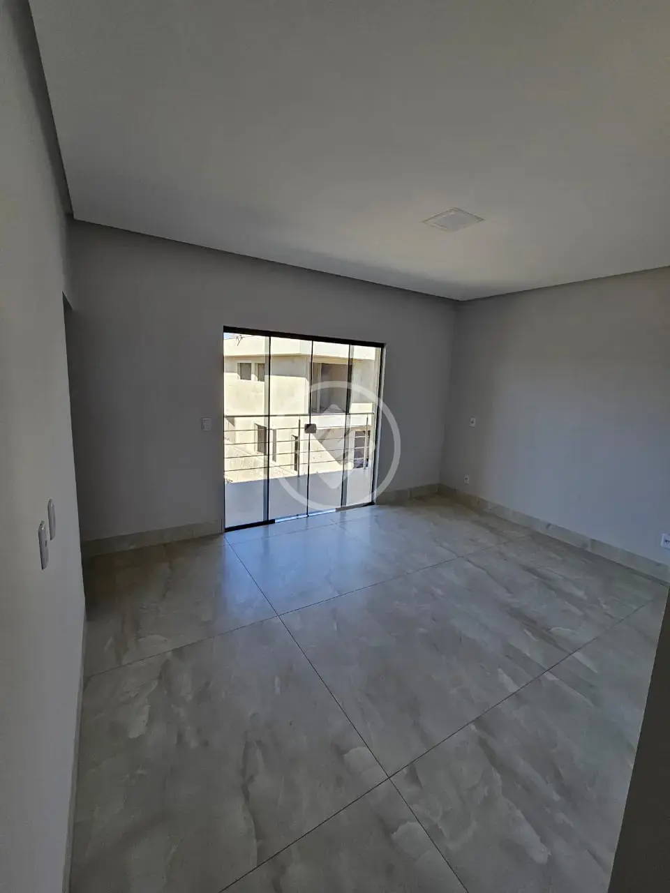 Image 2 - Sobrado Em Condomínio em Jardim Cristal, Aparecida de Goiânia - GO