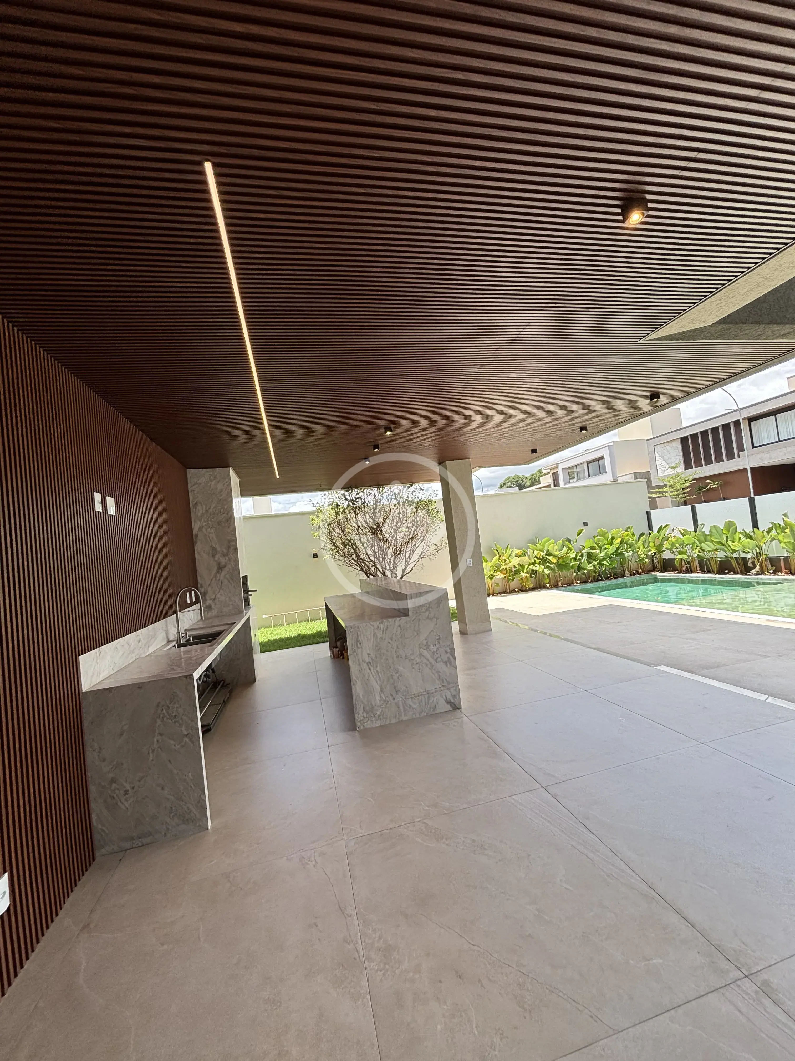 Image 2 - Sobrado em Jardins França, Goiânia - GO