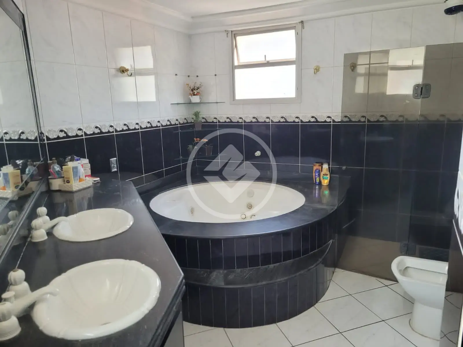 Image 2 - Apartamento em Setor Bueno, Goiânia - GO