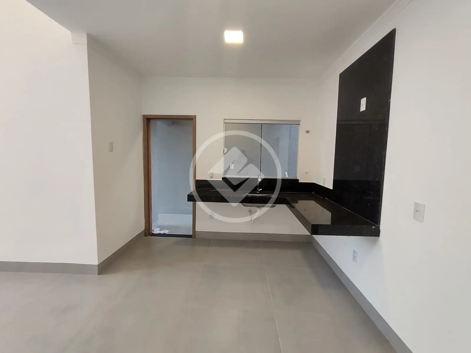 Imagem 2 - Casa em RESIDENCIAL ITAIPU, Goiânia - GO
