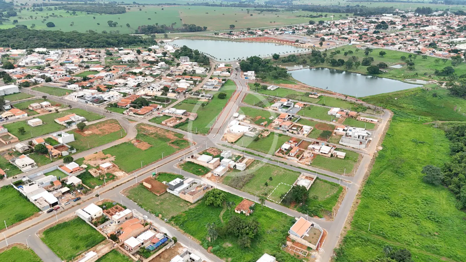 Imagem 1 - Terreno em Parque Benjamim, Hidrolândia - GO