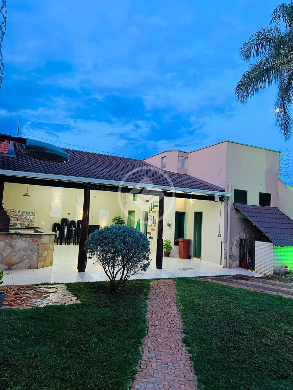 Imagem 5 - Casa Comercial em Residencial Canadá, Goiânia - GO
