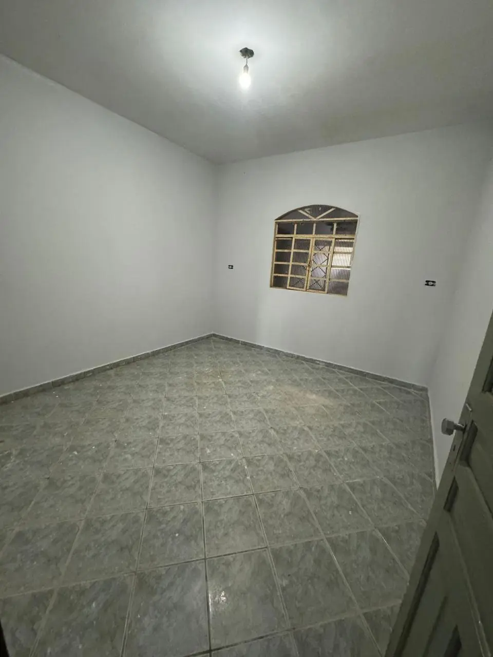 Imagem 5 - Casa em bairro Nazaré, Hidrolândia - GO