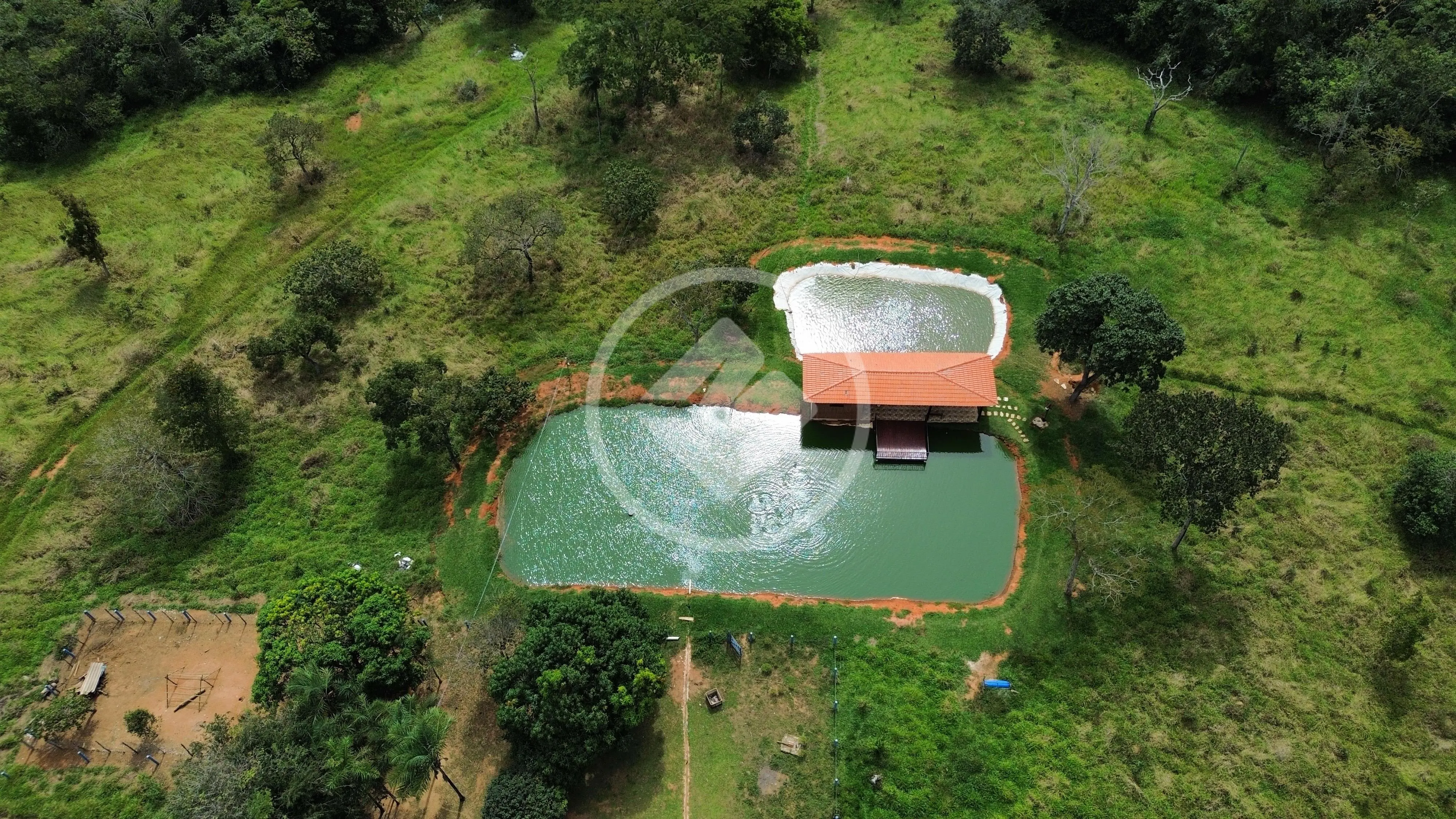 Imagem 4 - Fazenda em Zona Rural Hidrolandia, Hidrolândia - GO