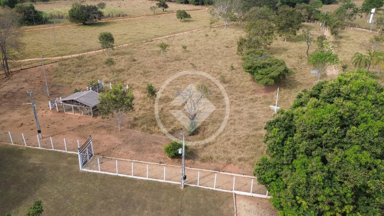 Imagem 2 - Chácara em Zona rural de Hidrolândia, Hidrolândia - GO