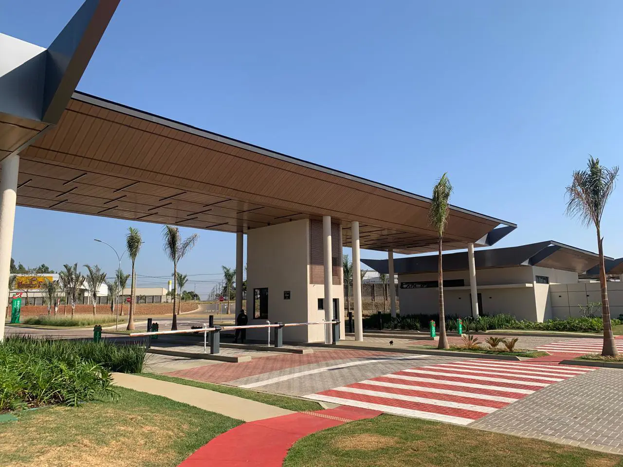 Terreno Condomínio Jardins Versalhes, Aparecida de Goiânia - GO — foto 2