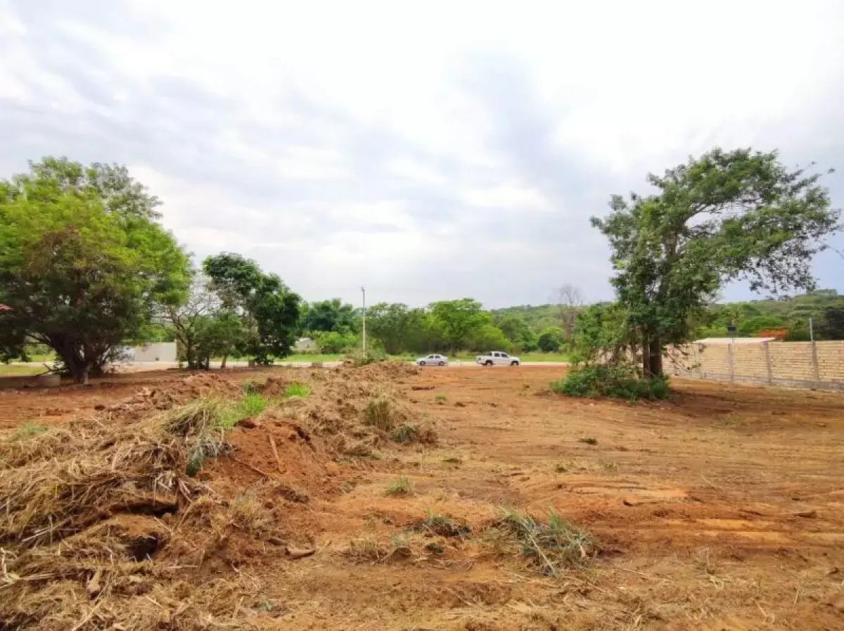 Imagem 2 - Terreno em Centro Hidrolândia, Hidrolândia - GO