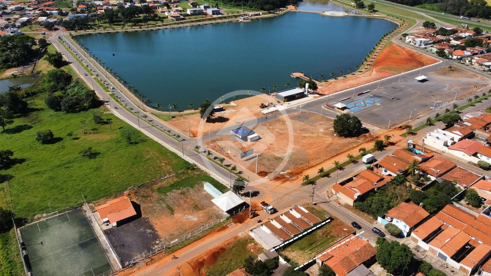 Imagem 2 - Terreno em bairro Nazaré, Hidrolândia - GO