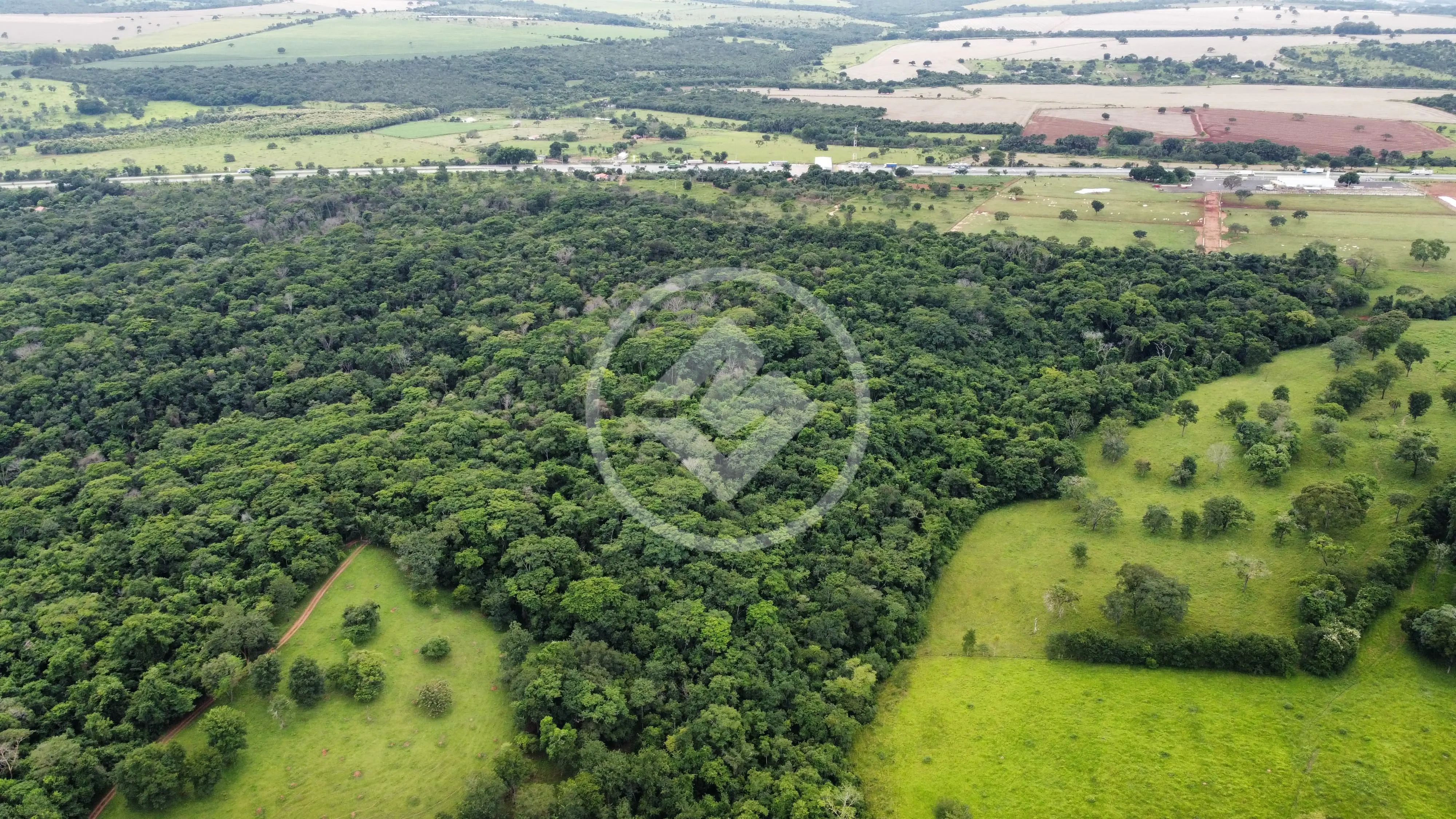 Imagem 2 - Fazenda em Zona Rural, Professor Jamil - GO