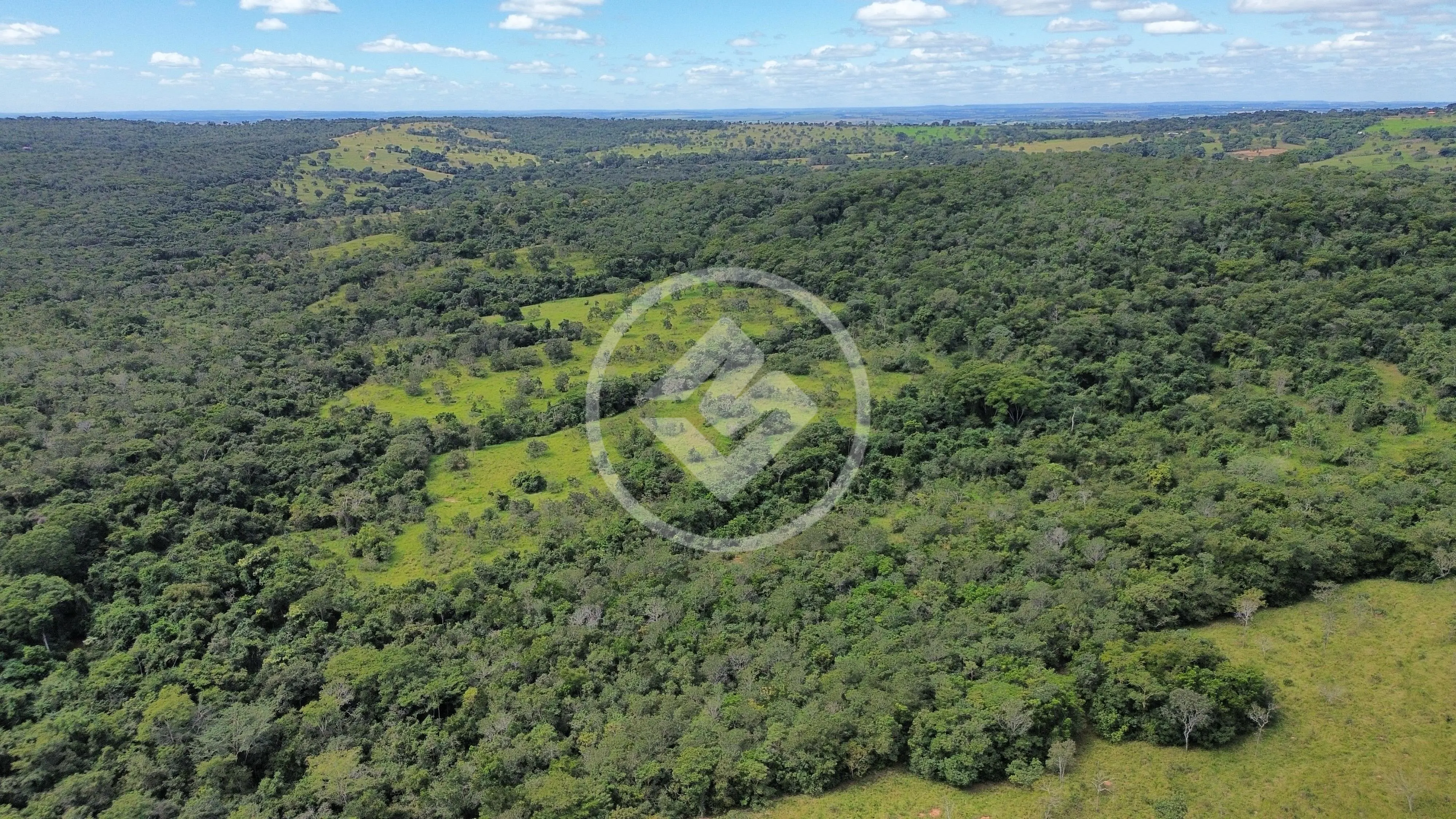 Imagem 3 - Fazenda em Zona Rural Hidrolandia, Hidrolândia - GO