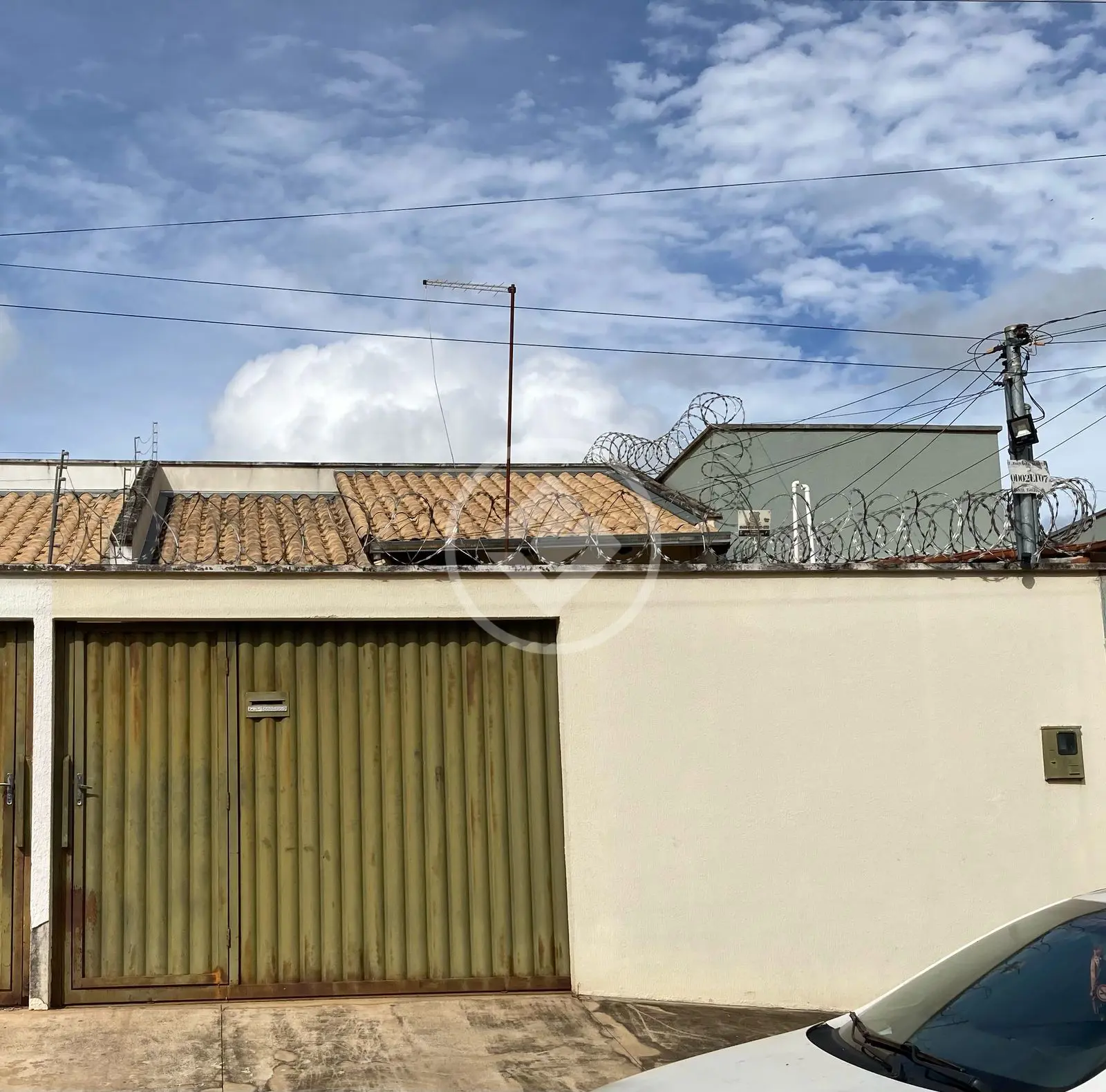 Casa Setor Santa Bárbara, Hidrolândia - GO — foto 1