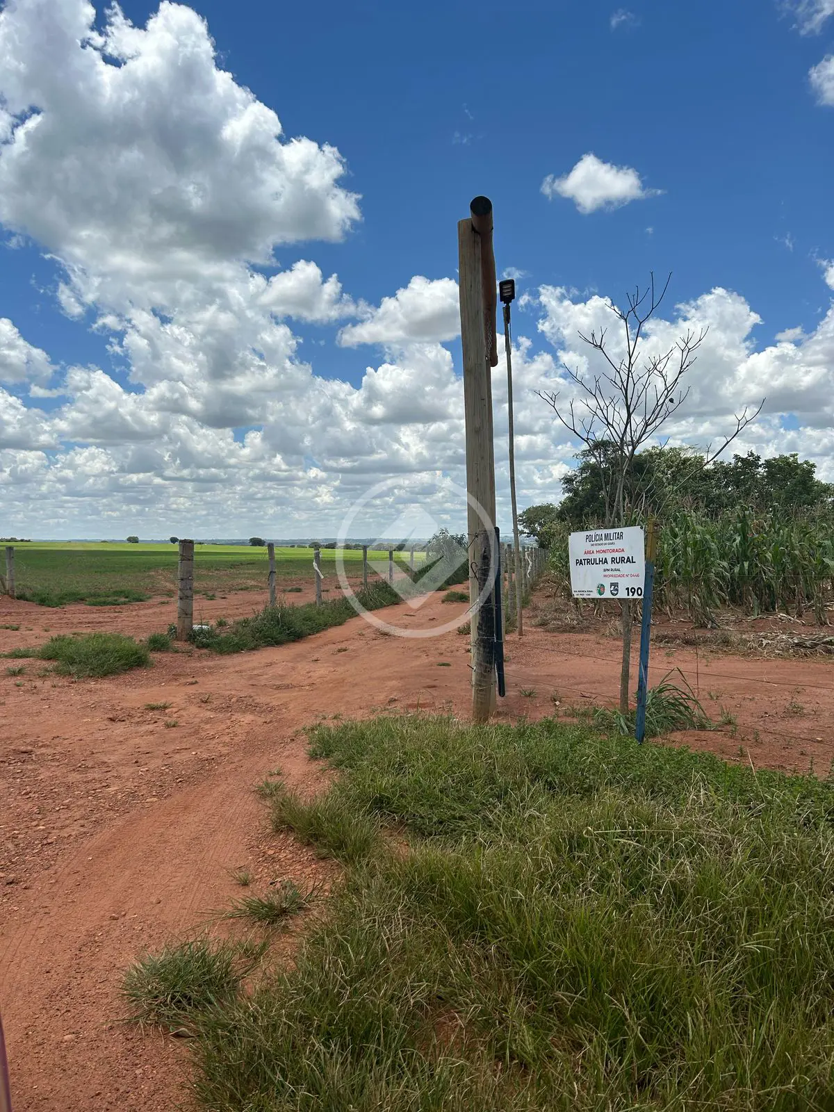 Imagem 1 - Chácara em Zona Rural, Hidrolândia - GO