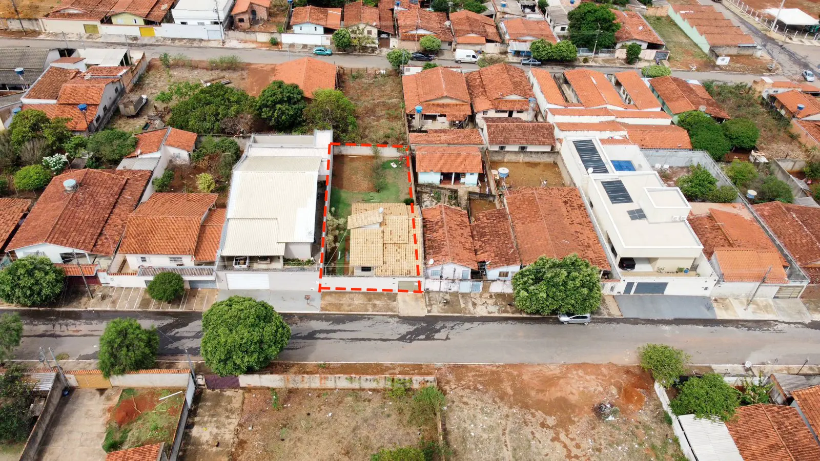 Imagem 1 - Casa em bairro Nazaré, Hidrolândia - GO