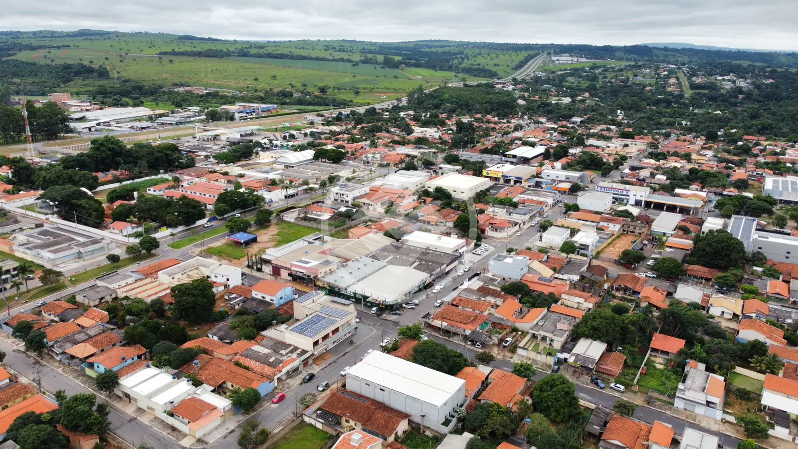 Imagem 3 - Casa em Vila Grimpas (Centro), Hidrolândia - GO