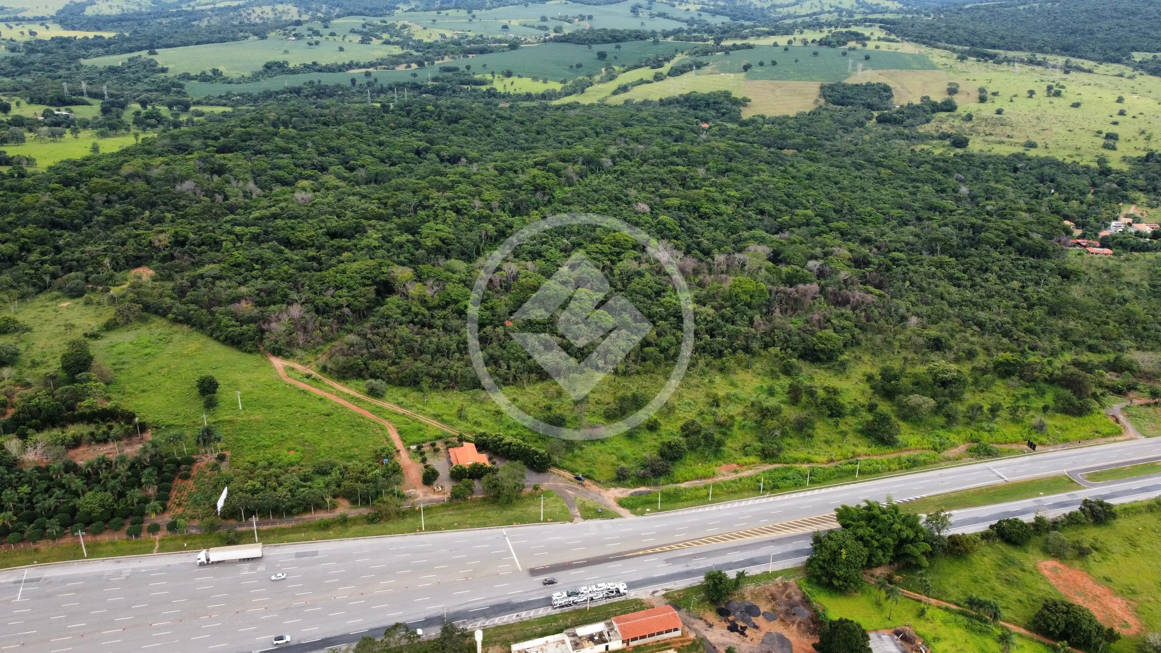 Imagem 6 - Fazenda em Zona Rural, Professor Jamil - GO