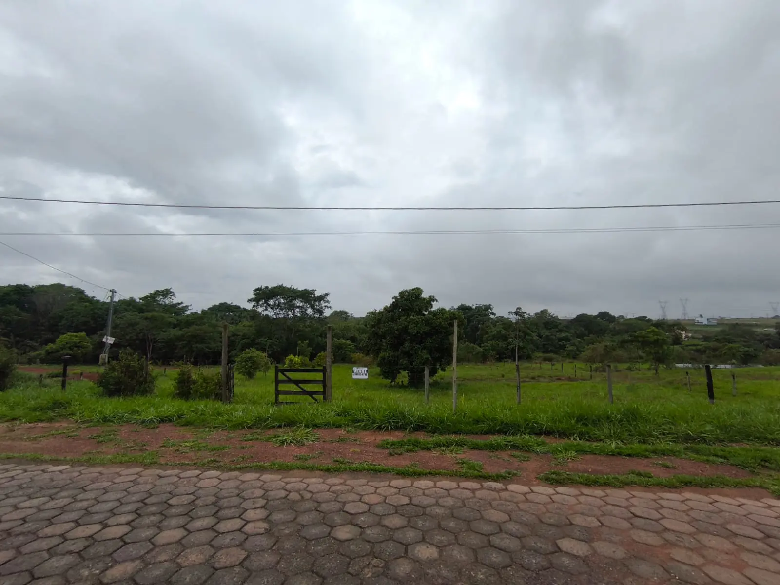Imagem 1 - Terreno Condomínio em Hidrolandia - Go, Hidrolândia - GO