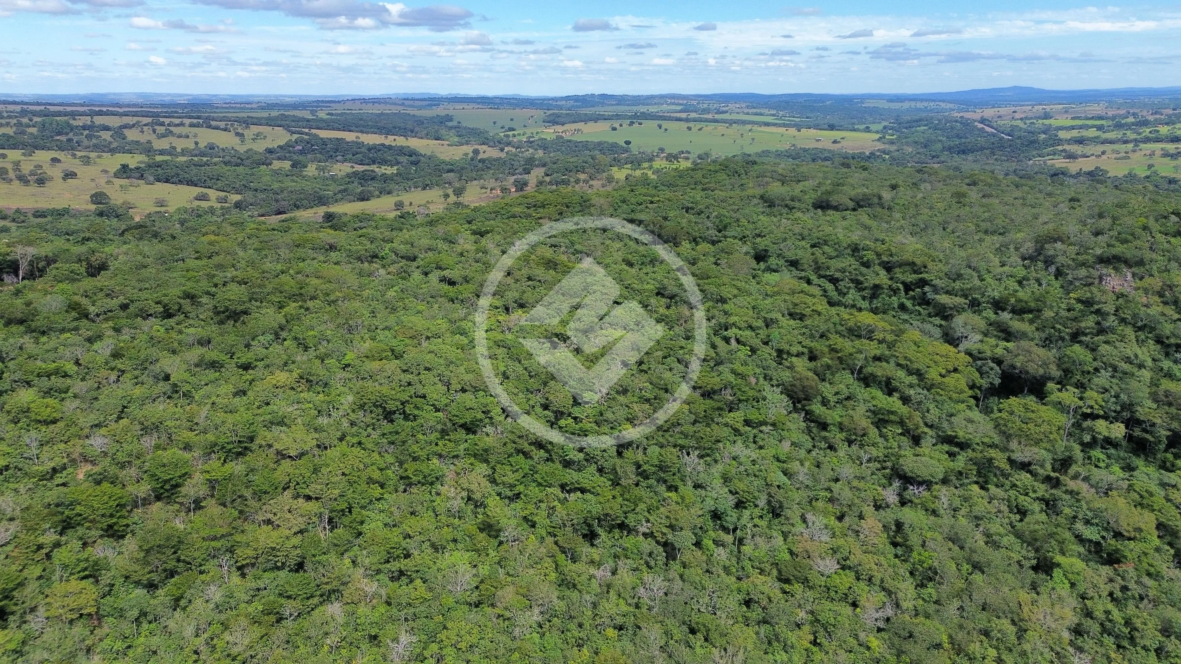 Fazenda Zona Rural Hidrolandia, Hidrolândia - GO — foto 2