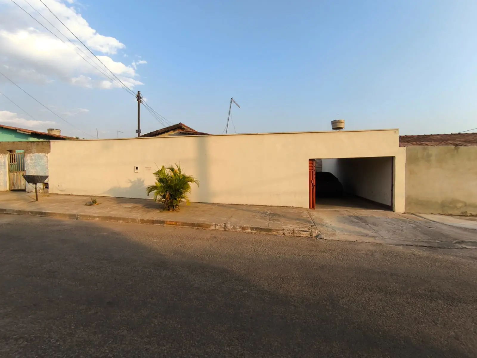 Casa Bairro Nazaré, Hidrolândia - GO — foto 1