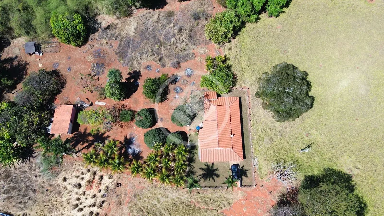 Imagem 1 - Chácara em Zona Rural Hidrolandia, Hidrolândia - GO